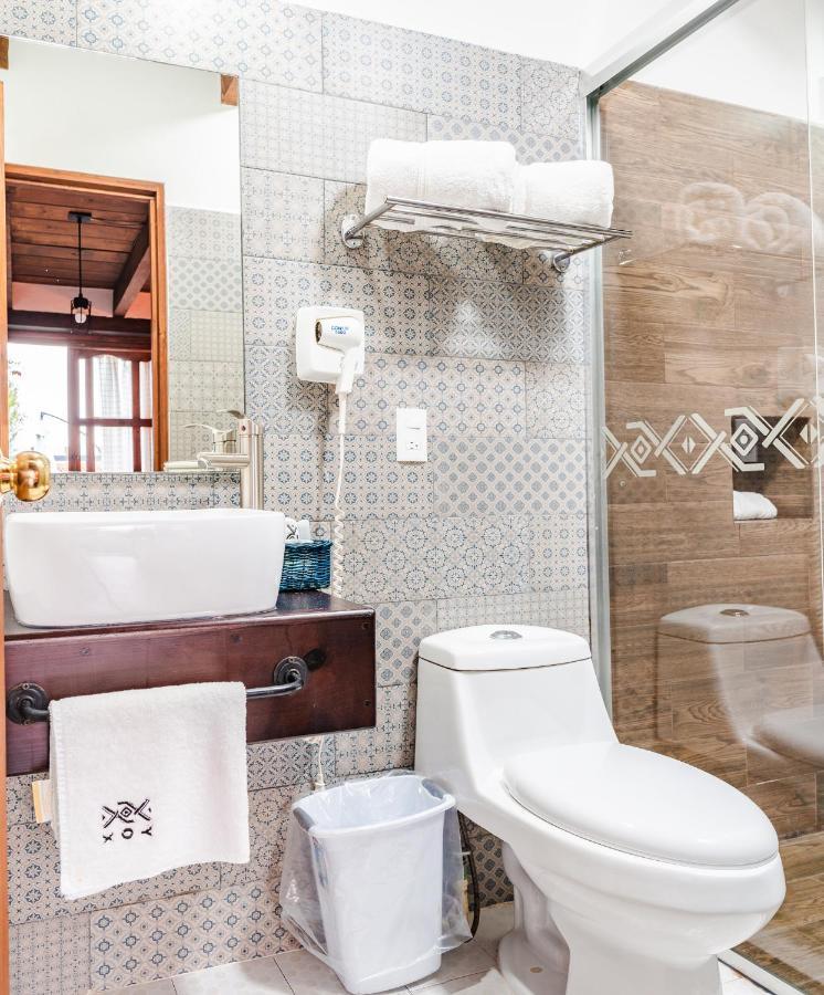 Yox Hotel Boutique San Cristóbal de Las Casas 外观 照片 Bathroom