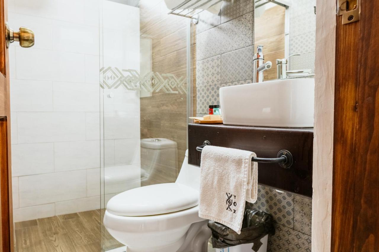 Yox Hotel Boutique San Cristóbal de Las Casas 外观 照片 Bathroom